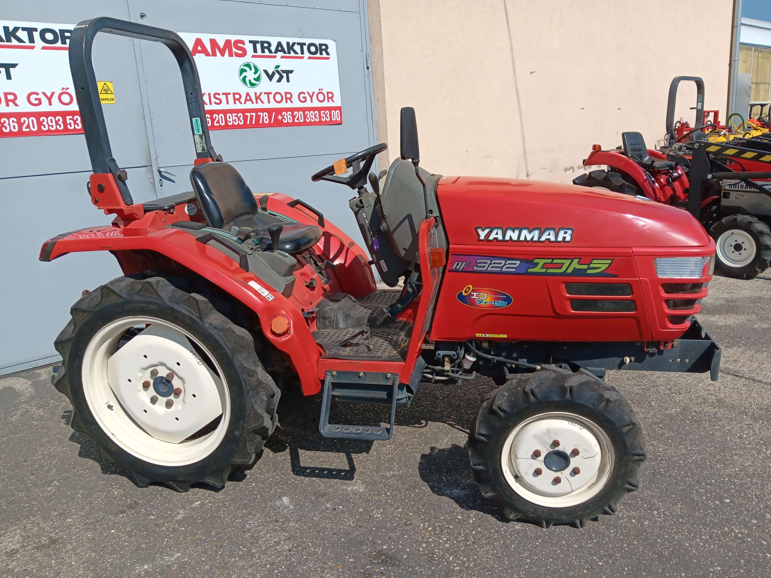 Yanmar EF322 összkerekes, szervos 22 Le traktor, gyári talajmaróval - Image 2