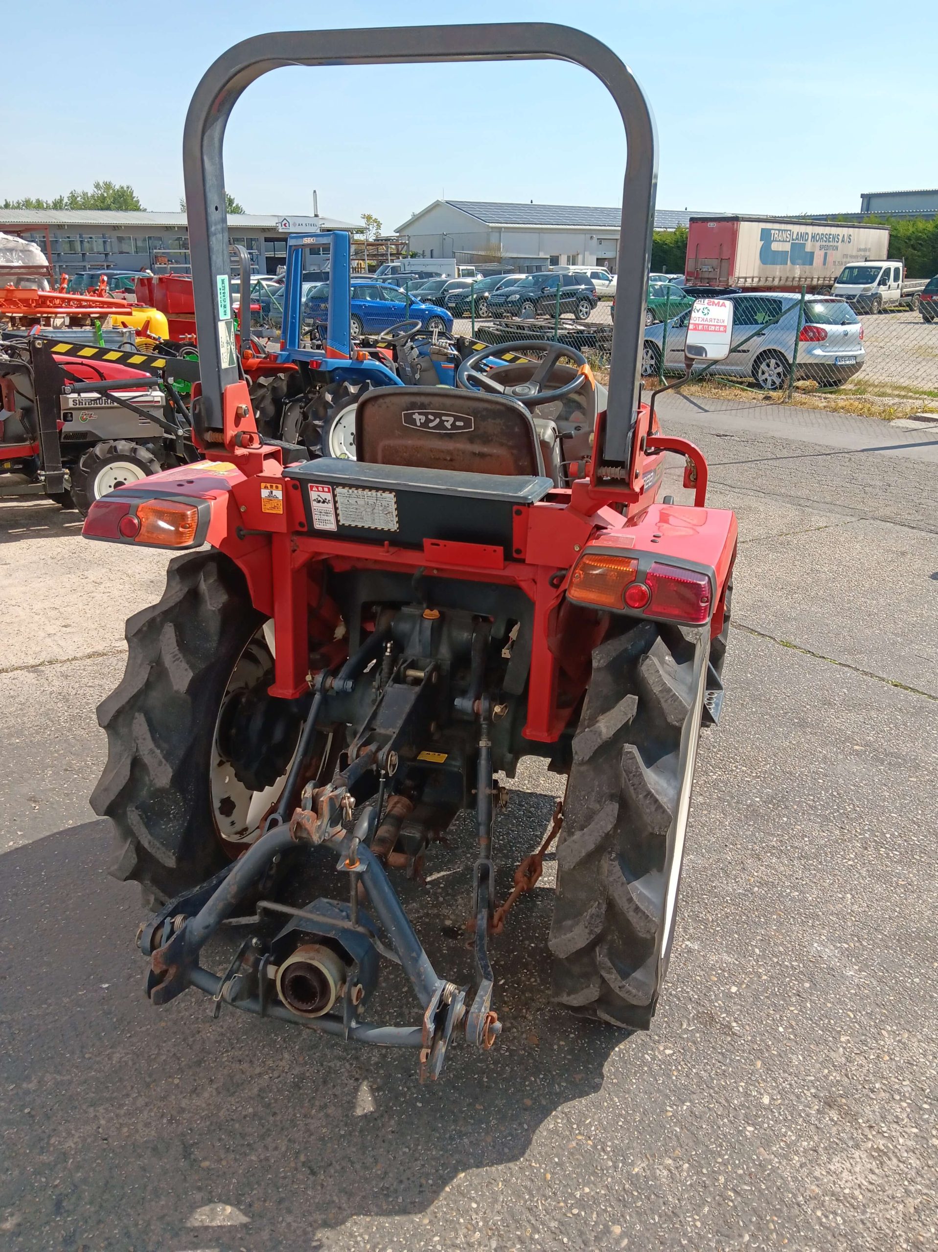 Yanmar EF322 összkerekes, szervos 22 Le traktor, gyári talajmaróval - Image 3