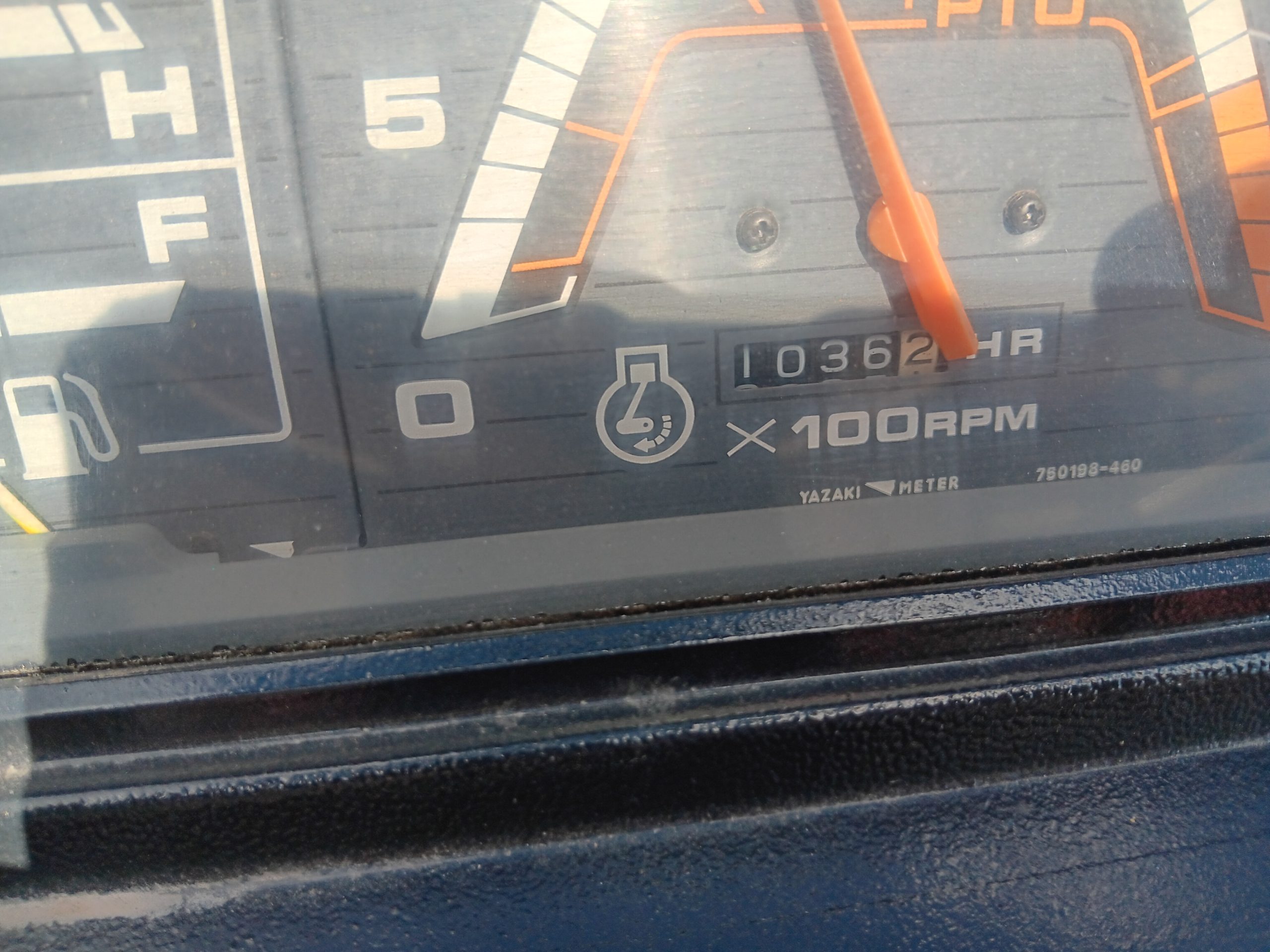 Mitsubishi MT20 háromhengeres, 20 lóerős, 4x4 hajtású kistraktor - Image 7